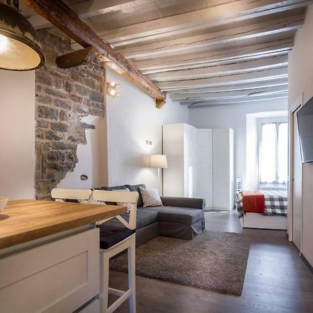 Joivy Chic Studio In Como Centre Apartamento Exterior foto