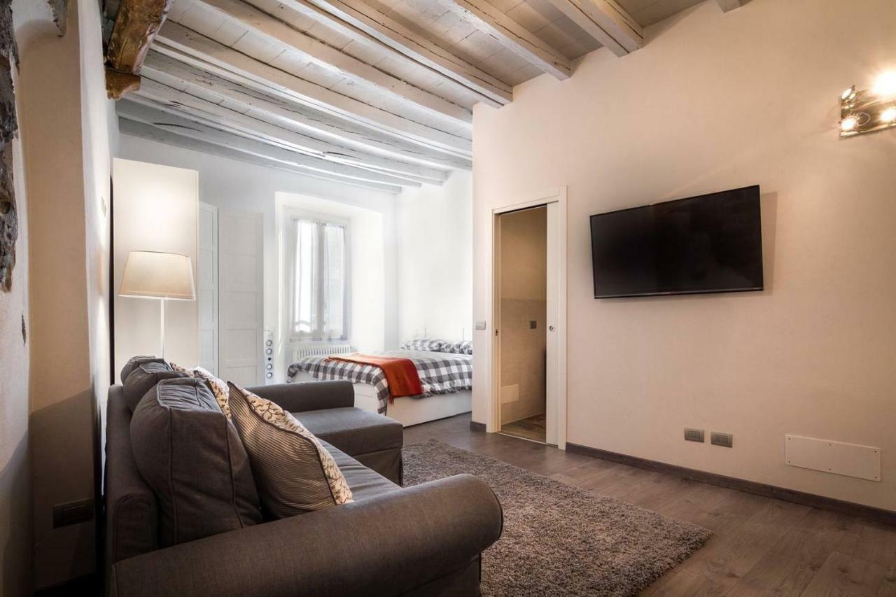 Joivy Chic Studio In Como Centre Apartamento Exterior foto
